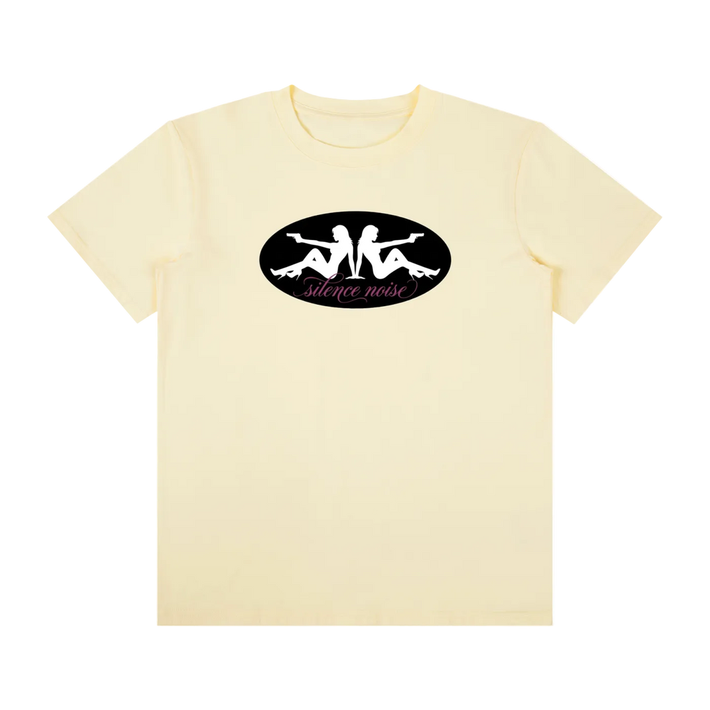 “GIRLS.AND.GUNS” TEE PEACH