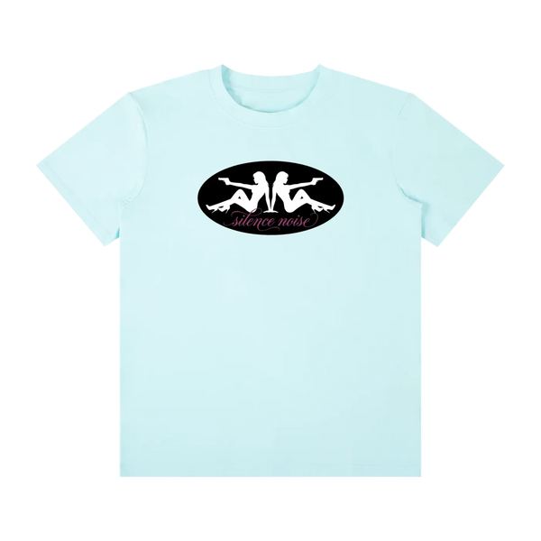 “GIRLS.AND.GUNS” TEE BABY BLUE